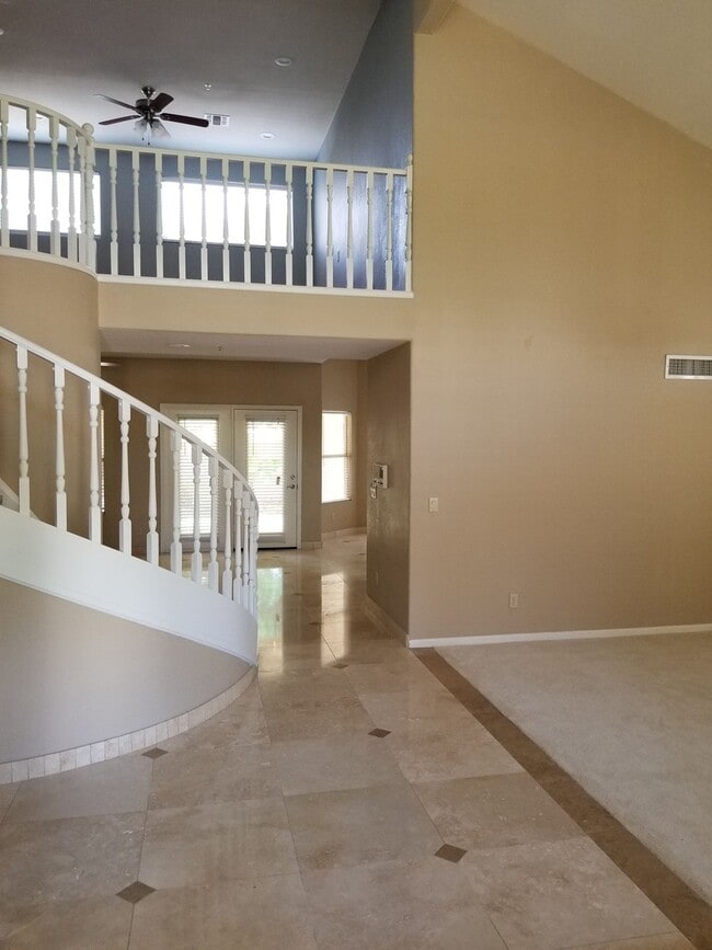 Photo - GORGEOUS Over 3500 SQFT 5 BED 4 BATH HOME in Scottsdale