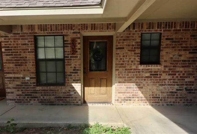 Photo - 663 W Tarleton St