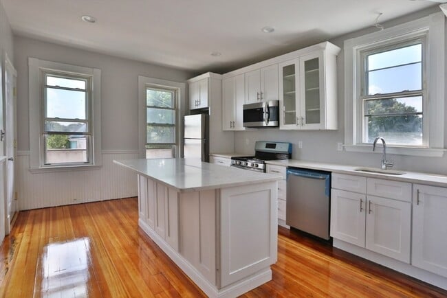 Photo - 73 Barnes Ave