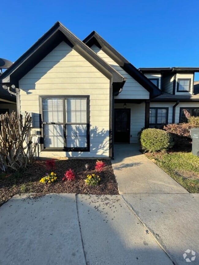 Building Photo - Townhome for rent in Calera