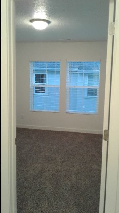 Photo - 687 E 380 N