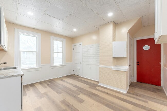 Photo - 3794 W 38th St