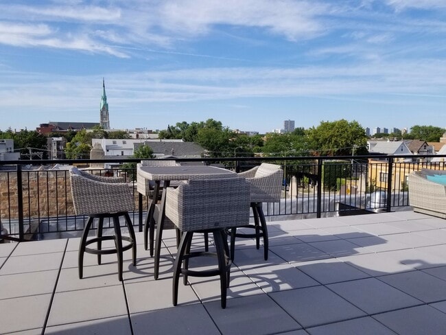 Photo - New Micro Studio in Lincoln Park Unit 320