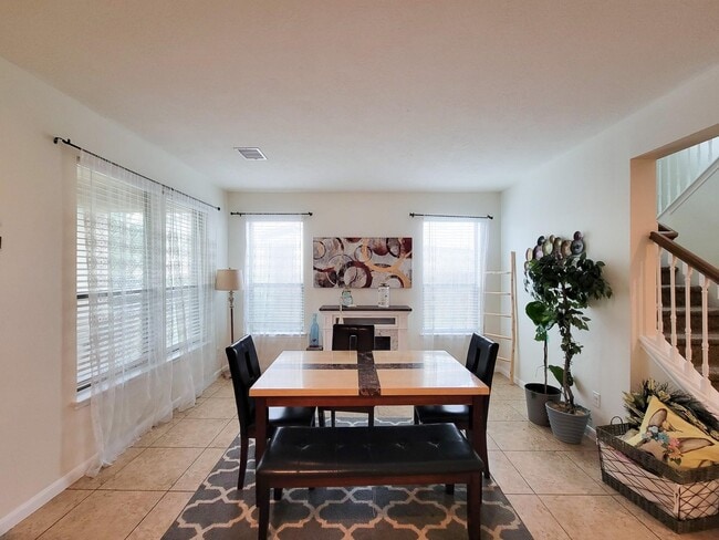 Photo - 5046 Longlane Dr