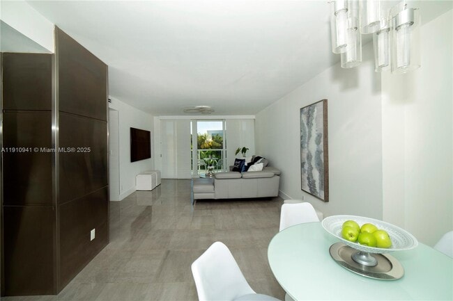 Photo - 100 Bayview Dr Unit 325