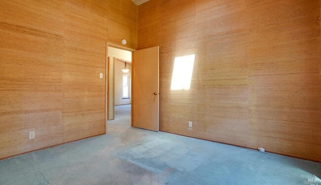 Photo - 3 Oak Grove Way