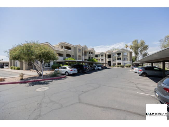 Photo - Welcome to this beautifully maintained 1/1 condo in the sought-after Carlyle Condominiums!