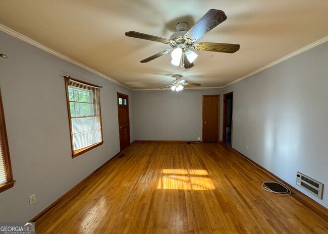 Photo - 133 McCaskill Dr