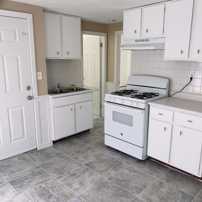 Photo - 13 Esther St Unidad 1 (first floor)