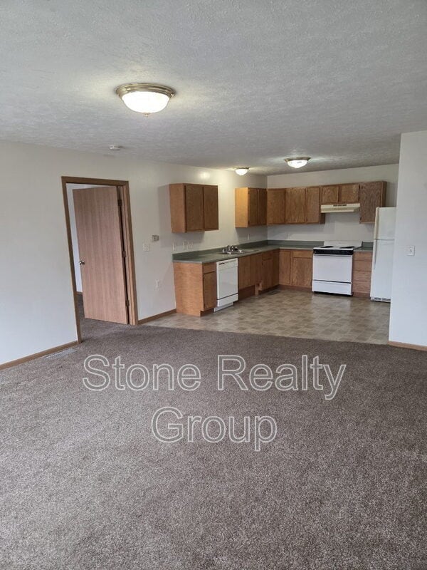 Photo - 651 N 25th St