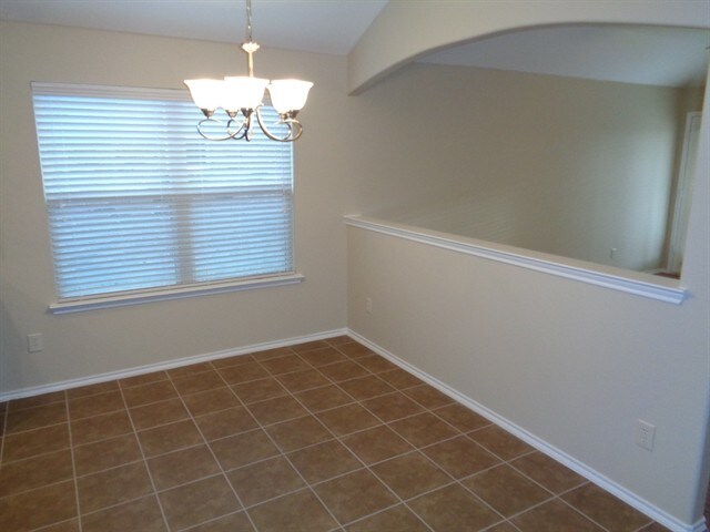 Photo - 1000 Churchill Dr