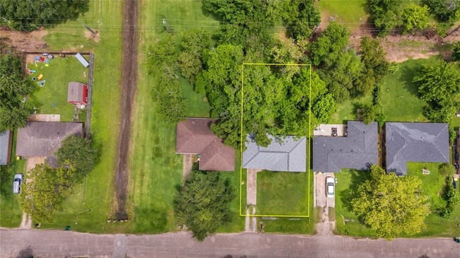 Photo - 110 Prune St