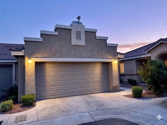 Building Photo - 8618 Lakota St