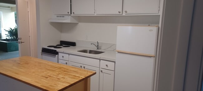 Photo - Hillcrest Regency 55+ Community