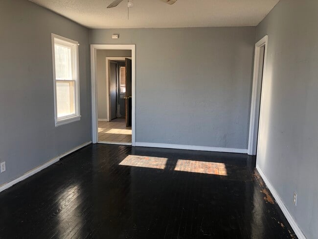 Photo - 312 S Georgia St