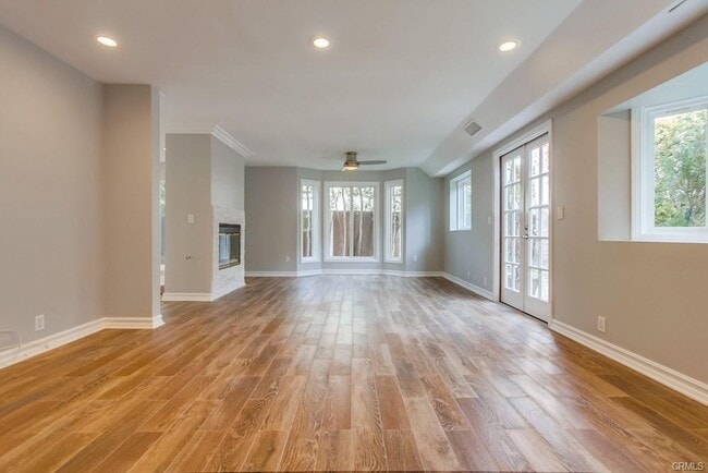 Photo - 917 Emerald St