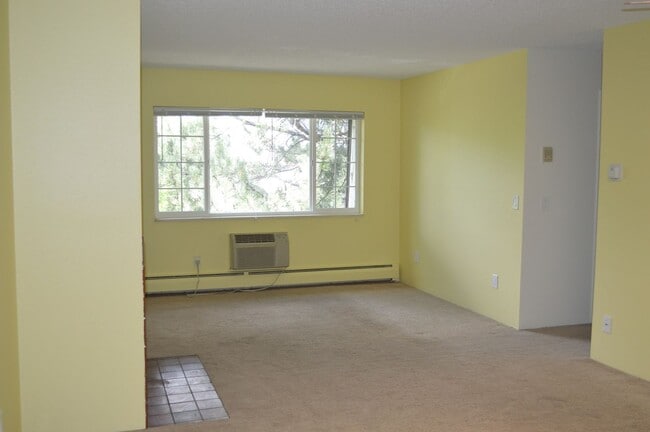 Photo - 2 BEDROOM AVAILABLE IN DENVER Unit C304