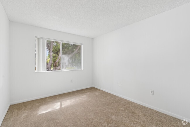 2BR, 1BA - 857SF - Bedroom