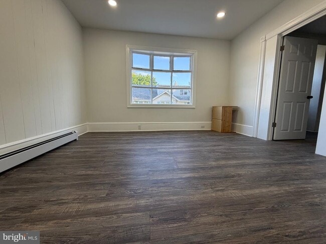 Photo - 517 Bentley Ave Unidad A