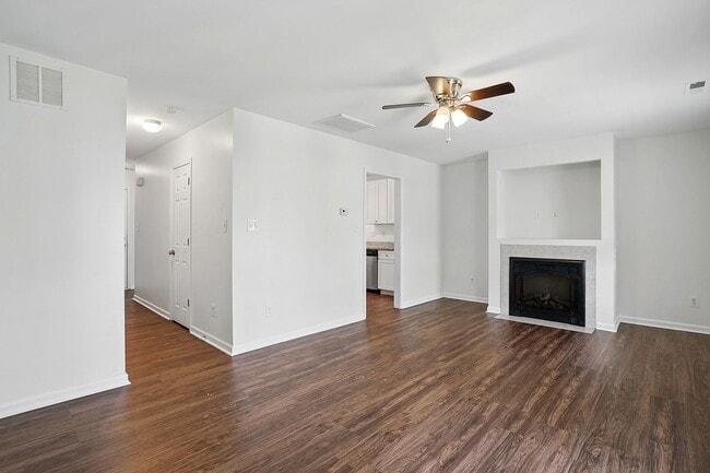 Photo - GREAT TOWNHOME- Come see it today!