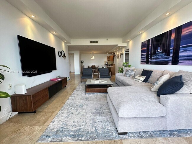 Photo - 251 Crandon Blvd Unidad 606