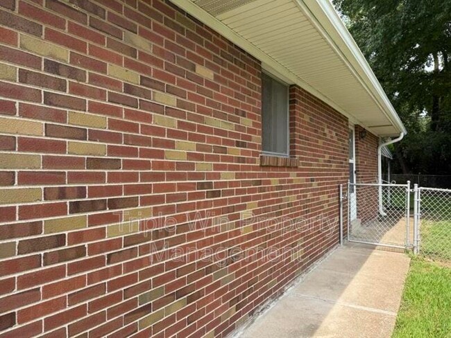 Photo - 1871 Shardell Dr