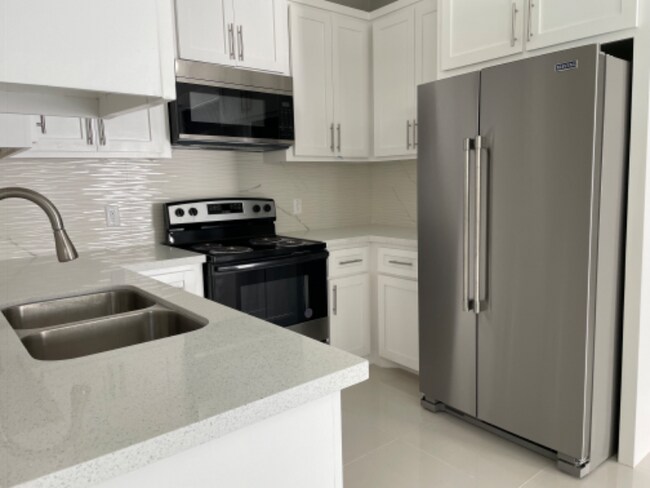 Photo - 2507 N Vineyard Ave Apartment Unit 1