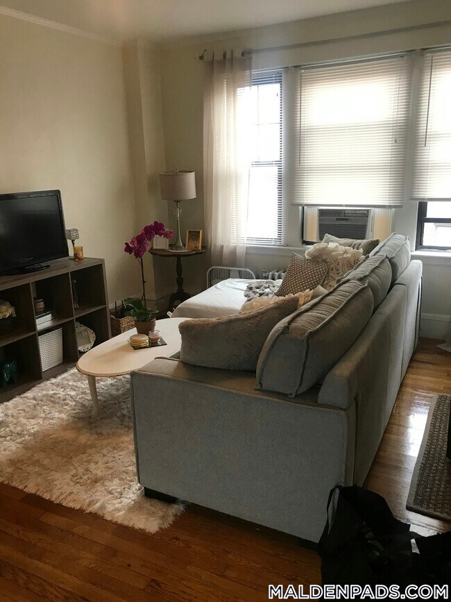 Photo - 349 Pleasant St Unidad B2-5