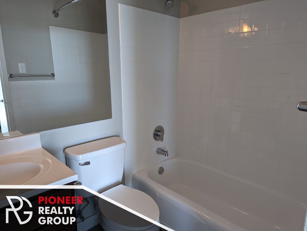 Photo - 5650 N Sheridan Rd Unit 6E