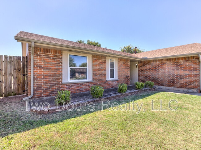 Photo - 3900 Hiddleston Cir