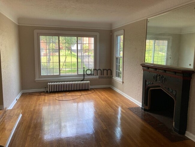 Photo - 3722 Meadowbrook Blvd