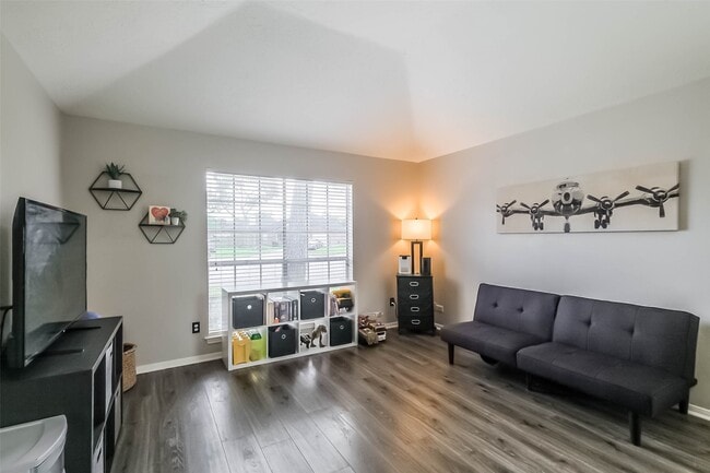 Photo - 4311 Duesenberg Ct