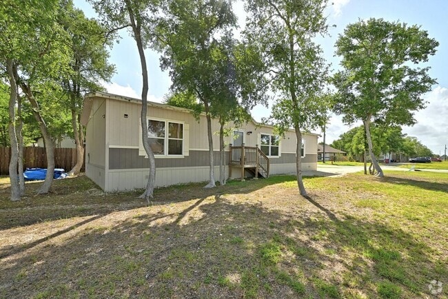 Building Photo - 102 Pink Dahlia Dr Rental