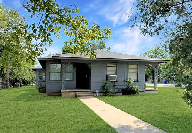 Photo - ***$500 OFF First Full Month’s Rent if you...
