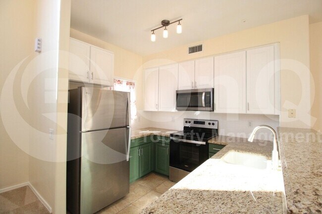 Photo - 4049 E Windsor Dr