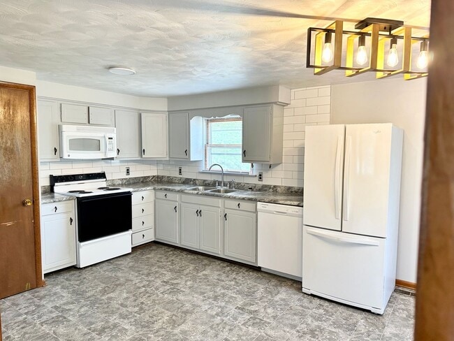 Photo - 6320-6322 N Fruitridge St Unit 6322