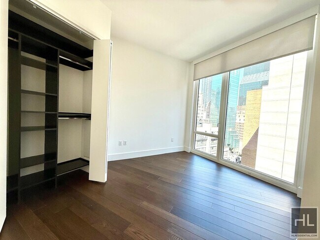 Photo - East 44th Street Unit 35E