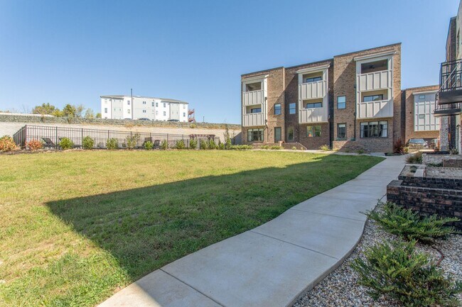 Photo - 732 Inspiration Blvd