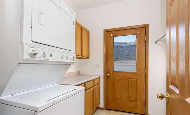 Photo - 1608 Crawford Way Unit Main House