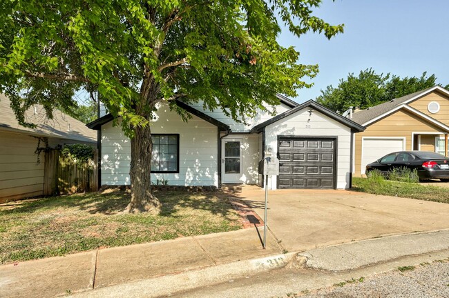 3-Bedroom Home for Rent in Prime Edmond Lo... - 3-Bedroom Home for Rent in Prime Edmond Lo...