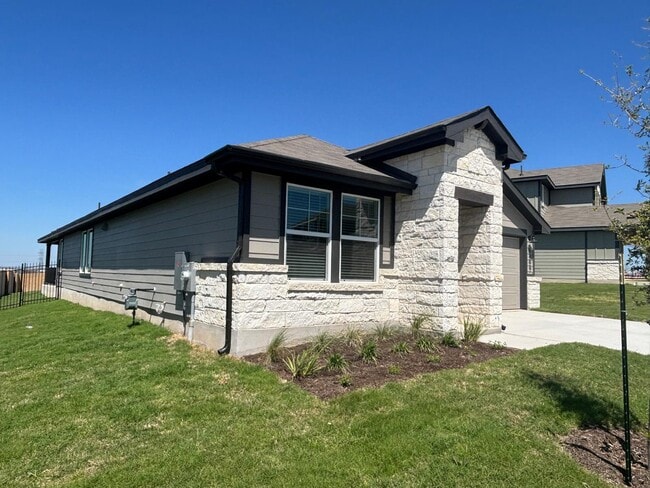 Photo - 5000 Stockton Ln