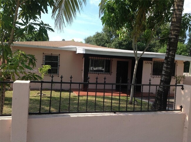 Photo - 1330 NE 153rd St Unit 2