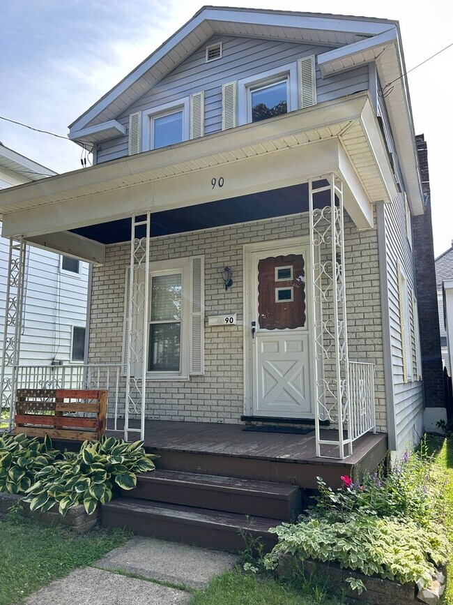 Building Photo - Charming Oswego 3 bdrm!! Rental