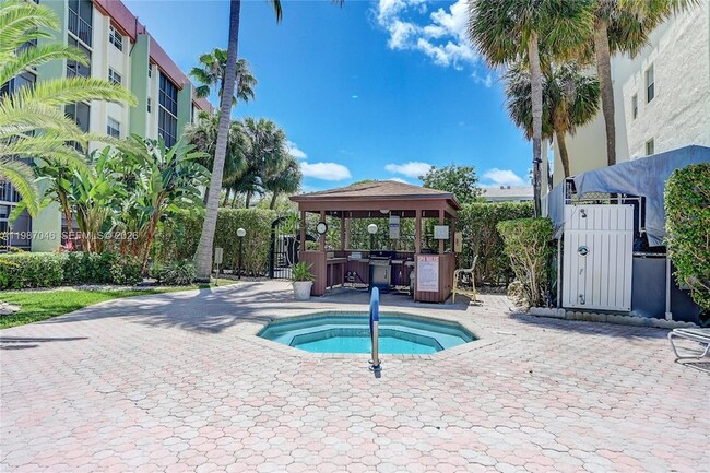 Photo - 5431 NE 25th Ave Unit 103