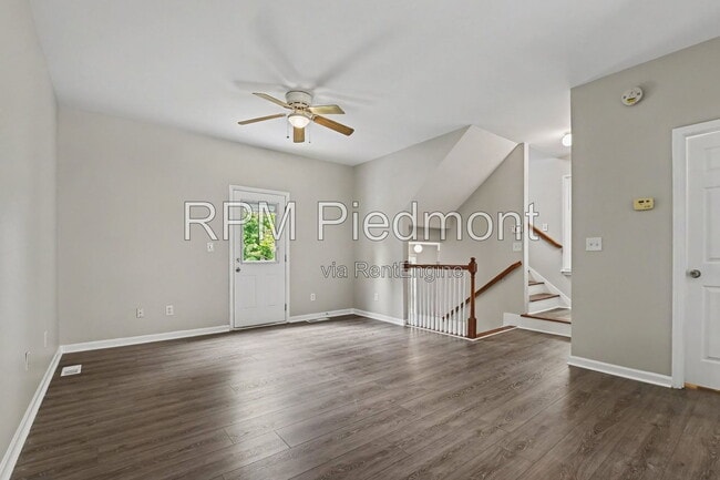 Photo - 740 Prince Pl NW
