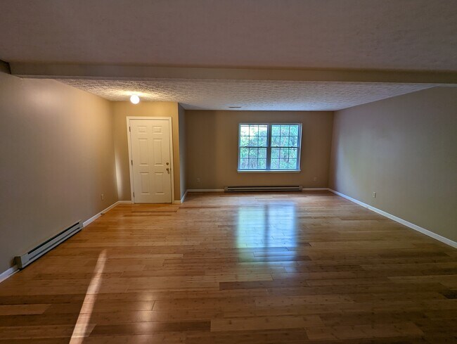 Living Room - 8838 Stone Way NW Unit 15