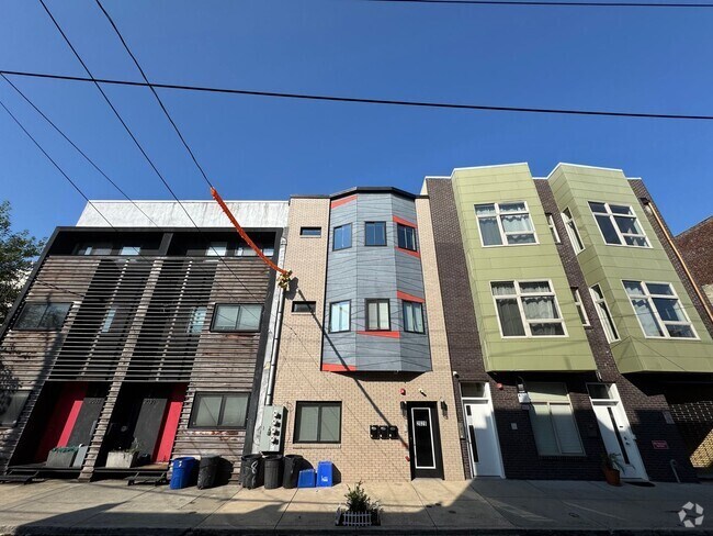 Building Photo - Luxurious 2-Bed/2-Bath Apartment Just Outs... Unit 3rd Floor