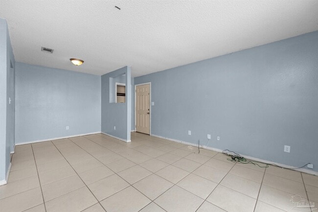 Photo - 1555 Green Briar Pkwy