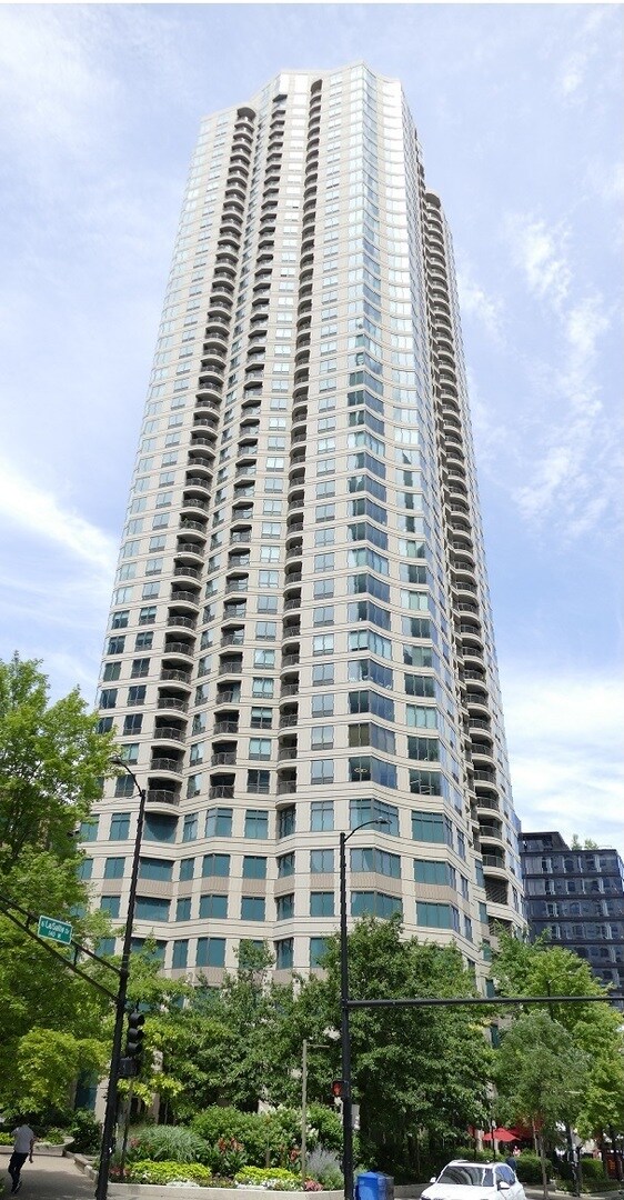 Building Photo - 400 N La Salle Dr Unit 3803 Rental