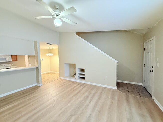 Photo - 2738 W Tharpe St